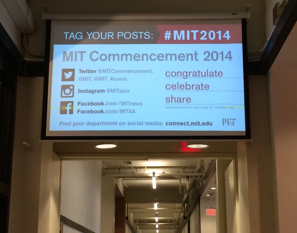 MIT Commencement on the Infinite Display screen